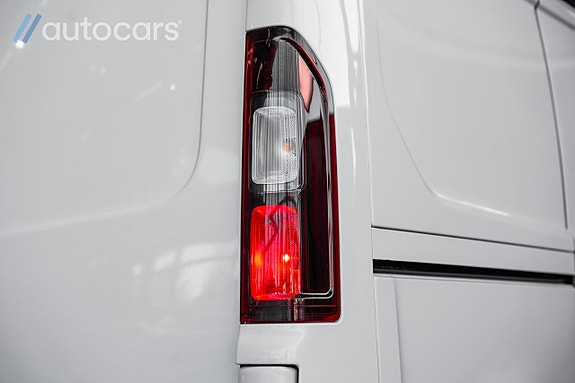 Opel Vivaro 13 of 30