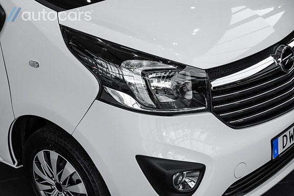 Opel Vivaro 10 of 30
