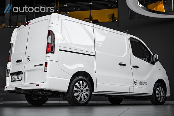 Opel Vivaro 4 of 5