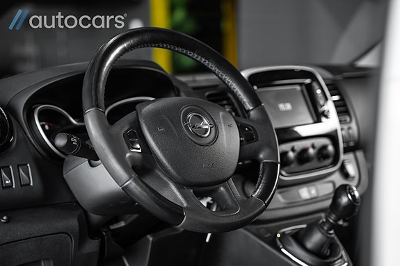 Opel Vivaro 20 of 30