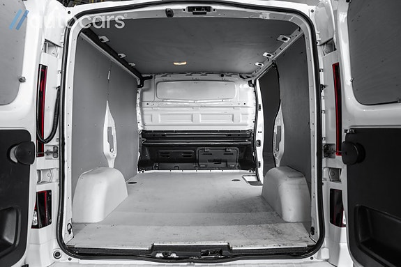 Opel Vivaro 16 of 30