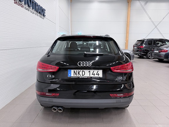 Audi Q3 7 of 17