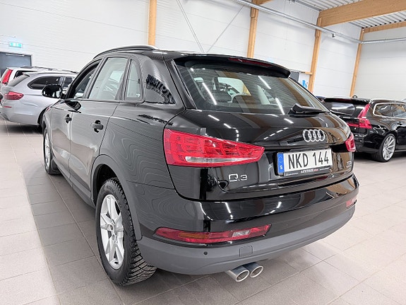 Audi Q3 8 of 17