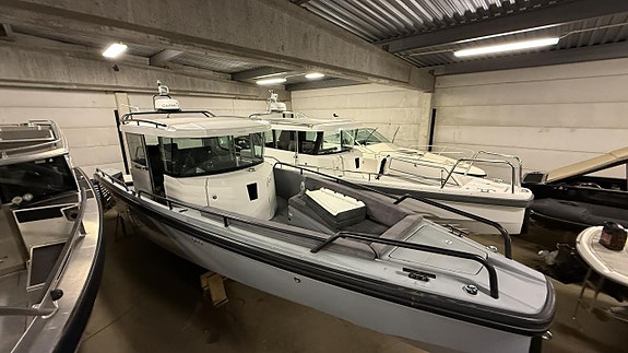 Axopar 28  AC Brabus / Suzuki DF350 - 19