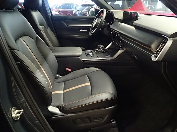 Mazda CX-60 18 of 19