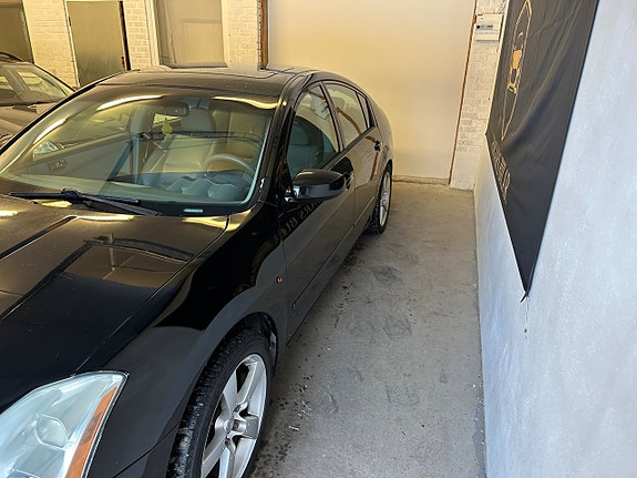 Nissan Maxima 7 of 17