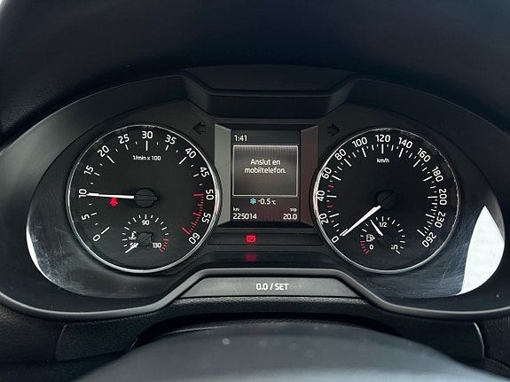 Skoda Octavia 13 of 22