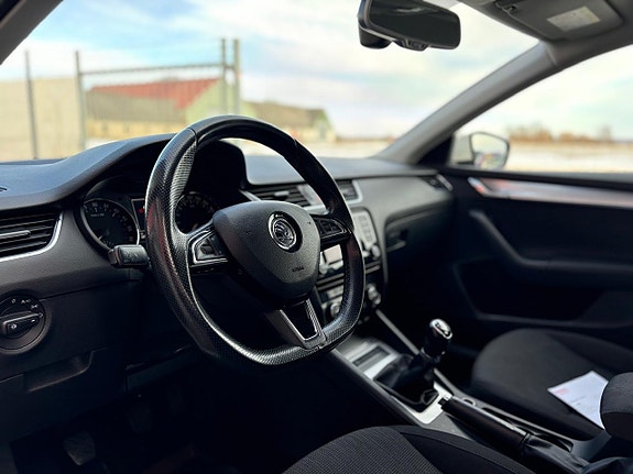 Skoda Octavia 8 of 22