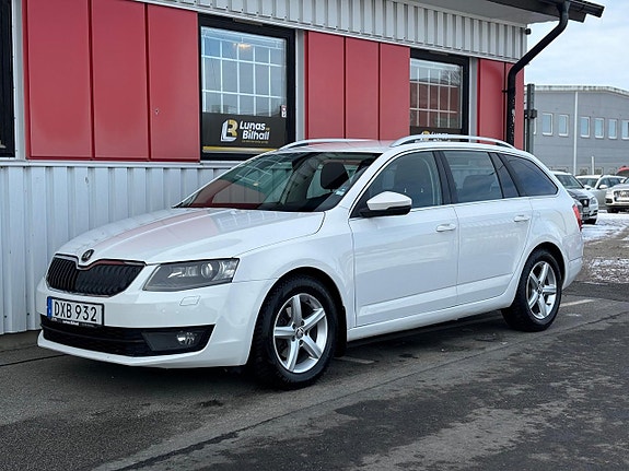 Skoda Octavia 2 of 5