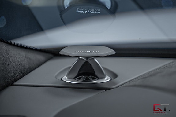 Lamborghini Urus 12 of 27