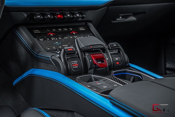 Lamborghini Urus 19 of 27