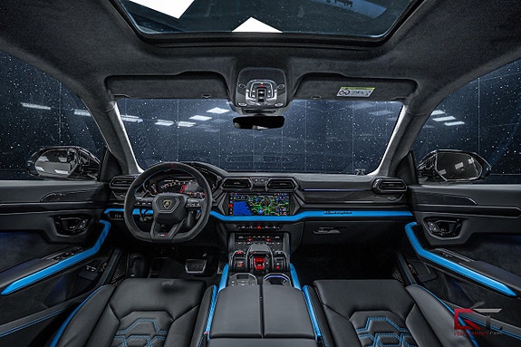 Lamborghini Urus 18 of 27