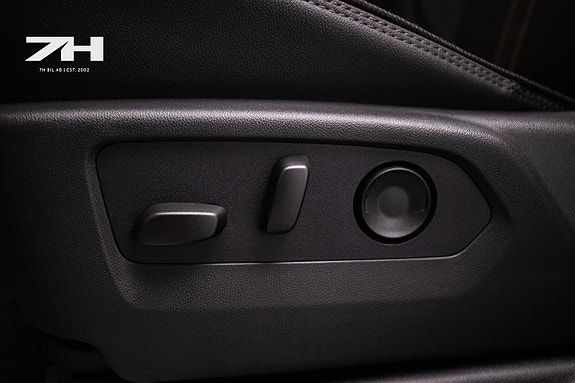Chevrolet Silverado EV 21 of 28
