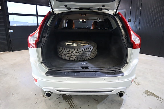 Volvo XC60 20 of 25
