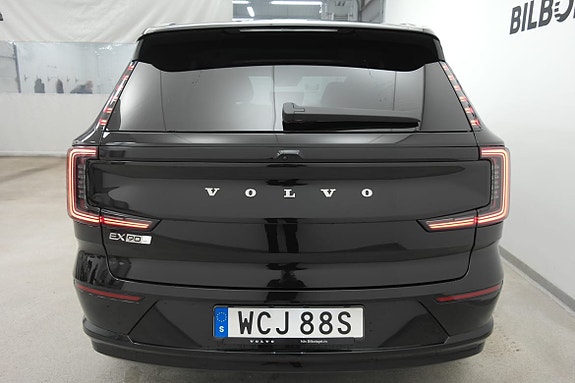 Volvo EX90 17 of 20