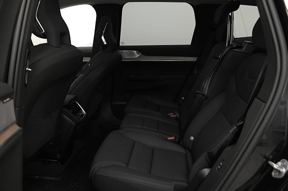 Volvo EX90 14 of 20