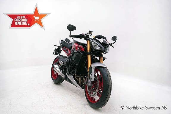 Triumph Street Triple 765RX *KAMPANJ* Fri hemleverans gäller nya Triumph/BMW fordon 2 of 5