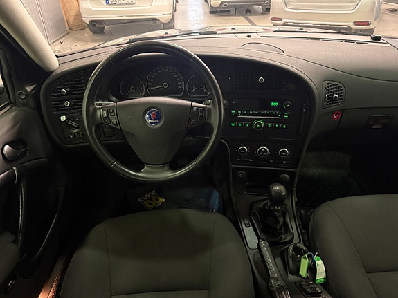 Saab 9-5 8 of 13