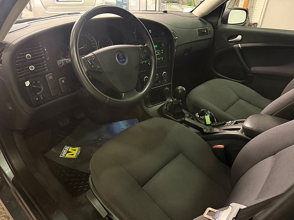 Saab 9-5 5 of 5