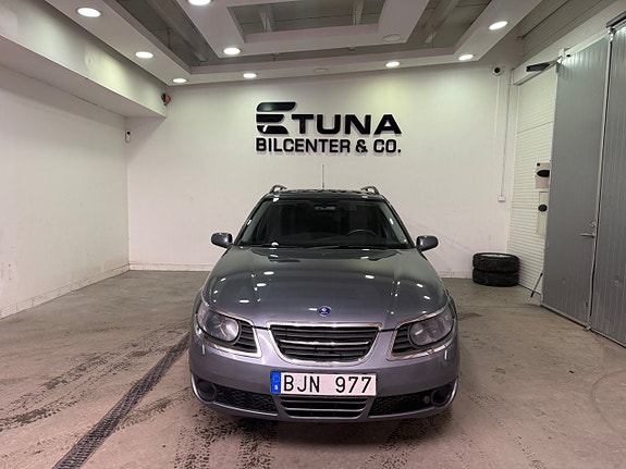 Saab 9-5 2 of 5