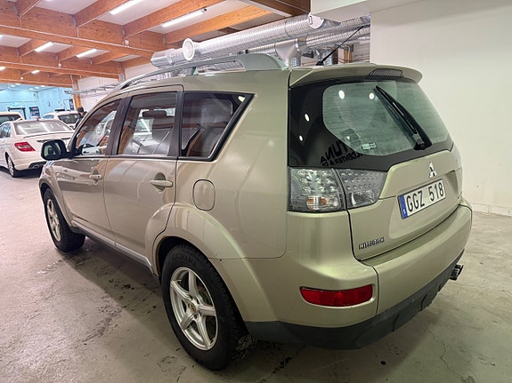 Mitsubishi Outlander 12 of 15