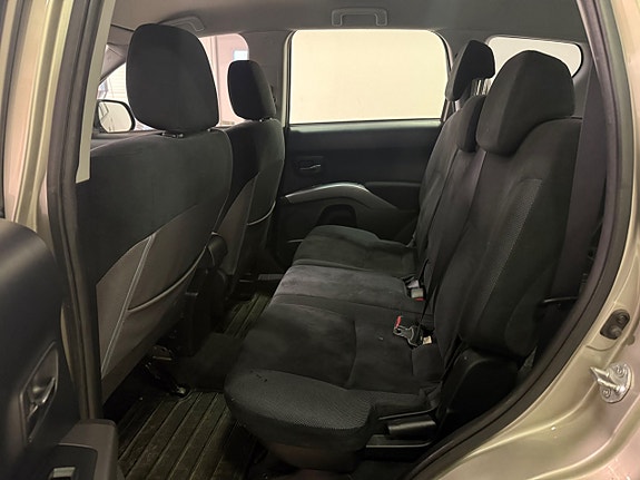 Mitsubishi Outlander 11 of 15