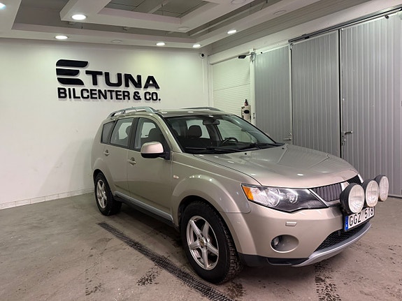 Mitsubishi Outlander 3 of 5