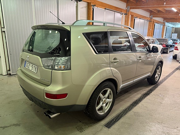 Mitsubishi Outlander 13 of 15