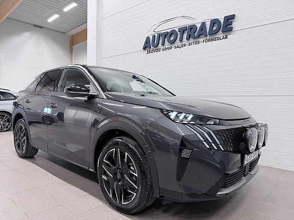 Peugeot 3008 4 of 5