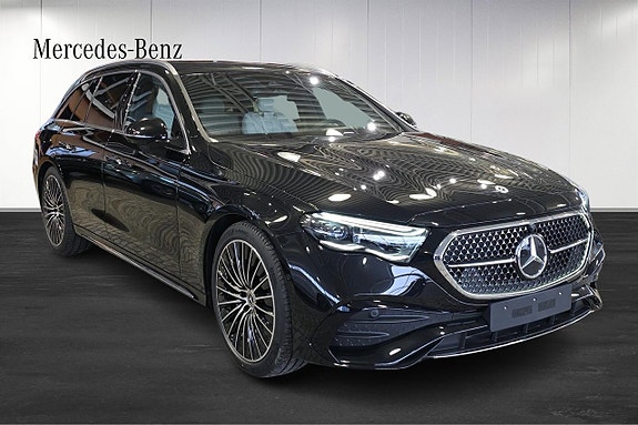 Mercedes-Benz E300 de 2 of 14