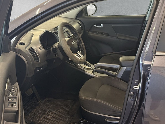 Kia Sportage 10 of 23