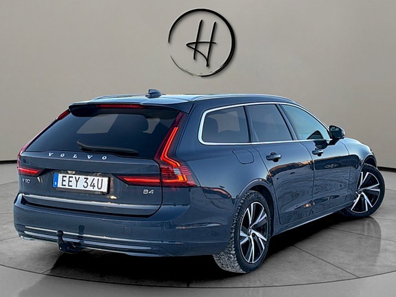 Volvo V90 7 of 28
