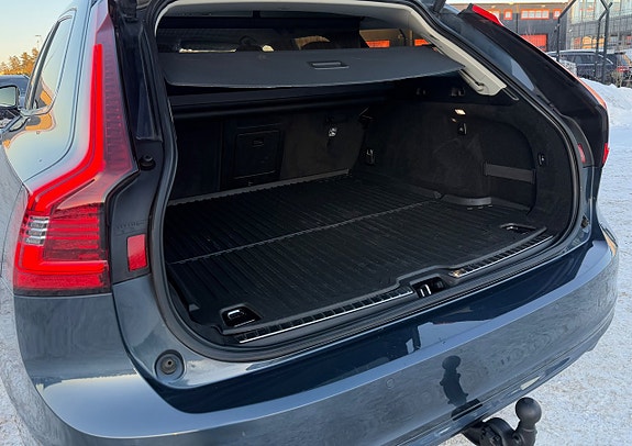 Volvo V90 28 of 28