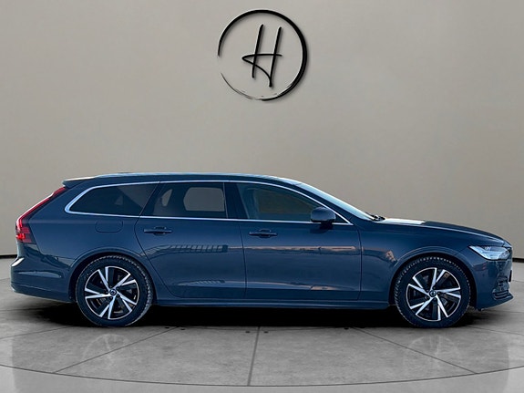 Volvo V90 6 of 28