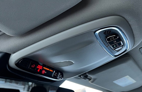 Volvo V90 27 of 28