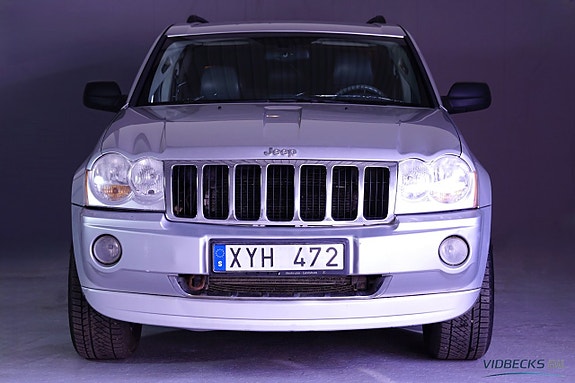 Jeep Grand Cherokee 2 of 16