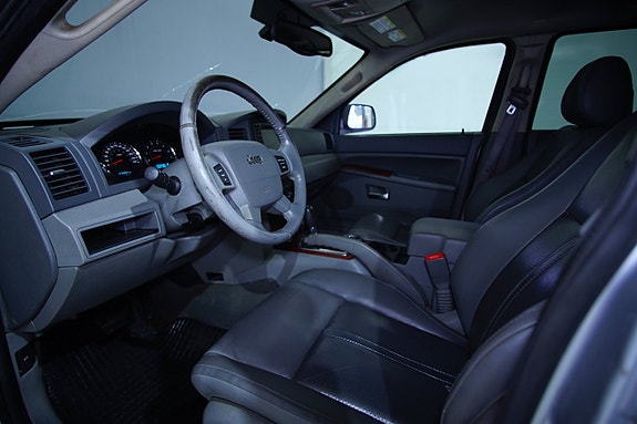 Jeep Grand Cherokee 7 of 16