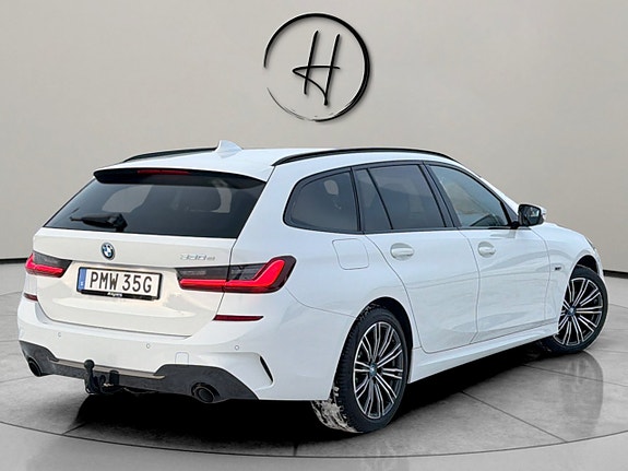 BMW 330e 8 of 30