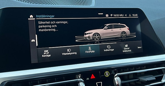 BMW 330e 30 of 30