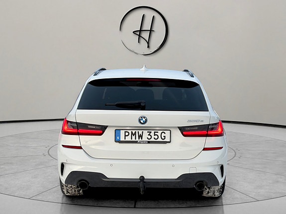 BMW 330e 5 of 30