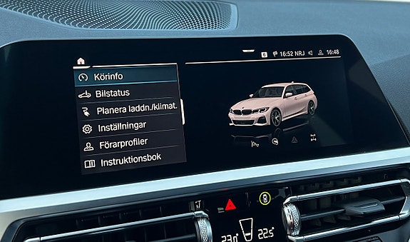 BMW 330e 27 of 30
