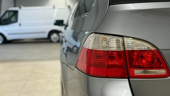 BMW 525 16 of 18