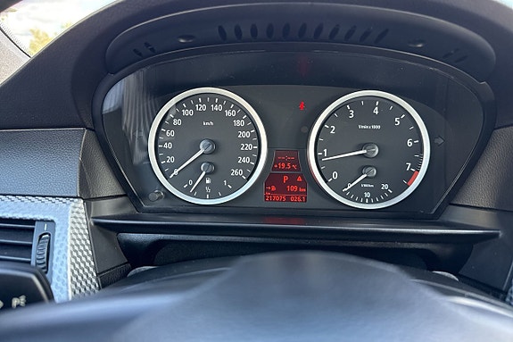 BMW 525 12 of 18