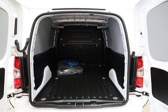 Peugeot e-Partner 10 of 21