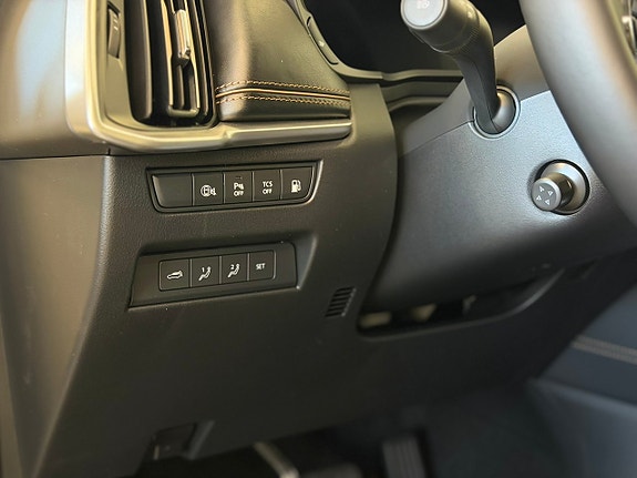 Mazda CX-60 15 of 19