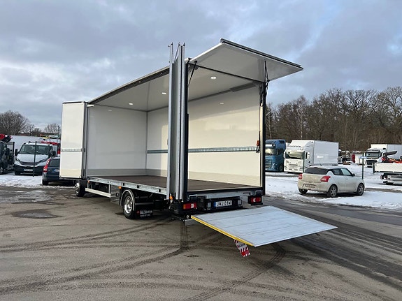 Iveco Daily 72C18 A8 Skåpbil Öppningsbarsida Fullutrustad 7 of 12