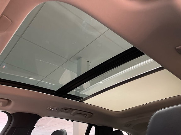 Volvo XC90 16 of 17