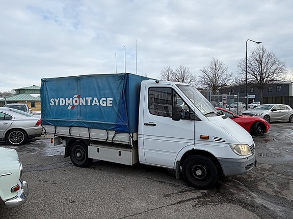 Mercedes-Benz Sprinter 208 4 of 5