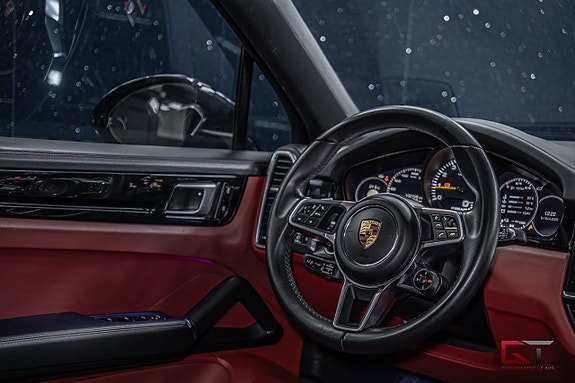 Porsche Cayenne 20 of 21