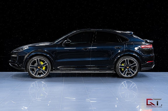 Porsche Cayenne 5 of 5